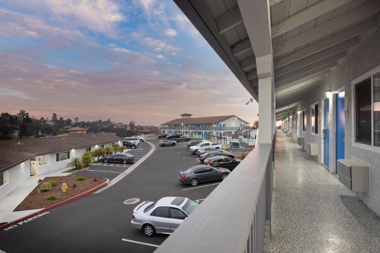 Days Inn By Wyndham Arroyo Grande Pismo Beach Exterior photo