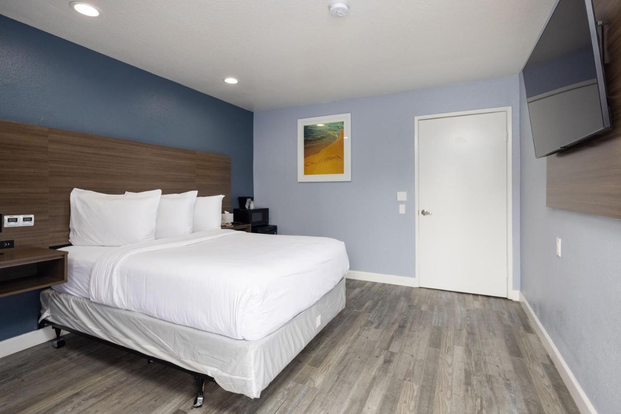 Days Inn By Wyndham Arroyo Grande Pismo Beach Room photo
