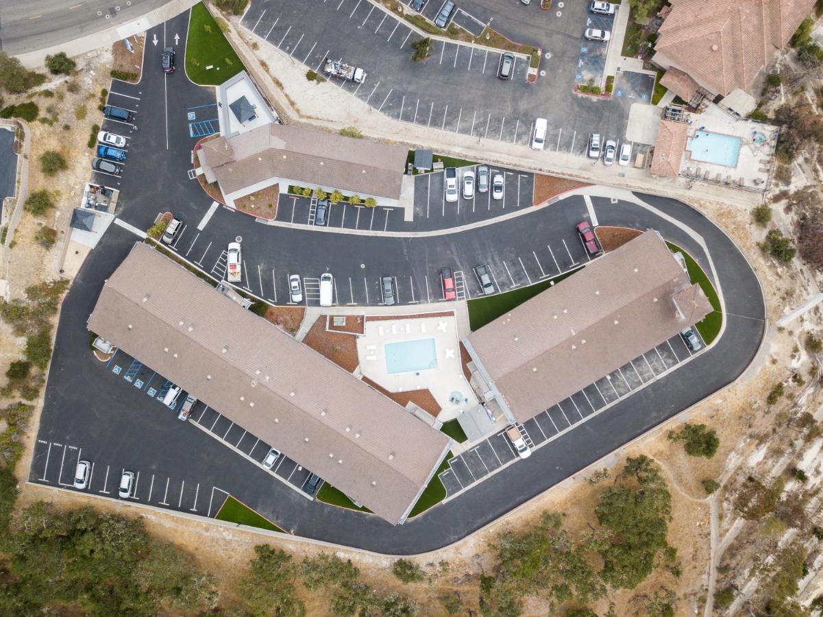 Days Inn By Wyndham Arroyo Grande Pismo Beach Exterior photo